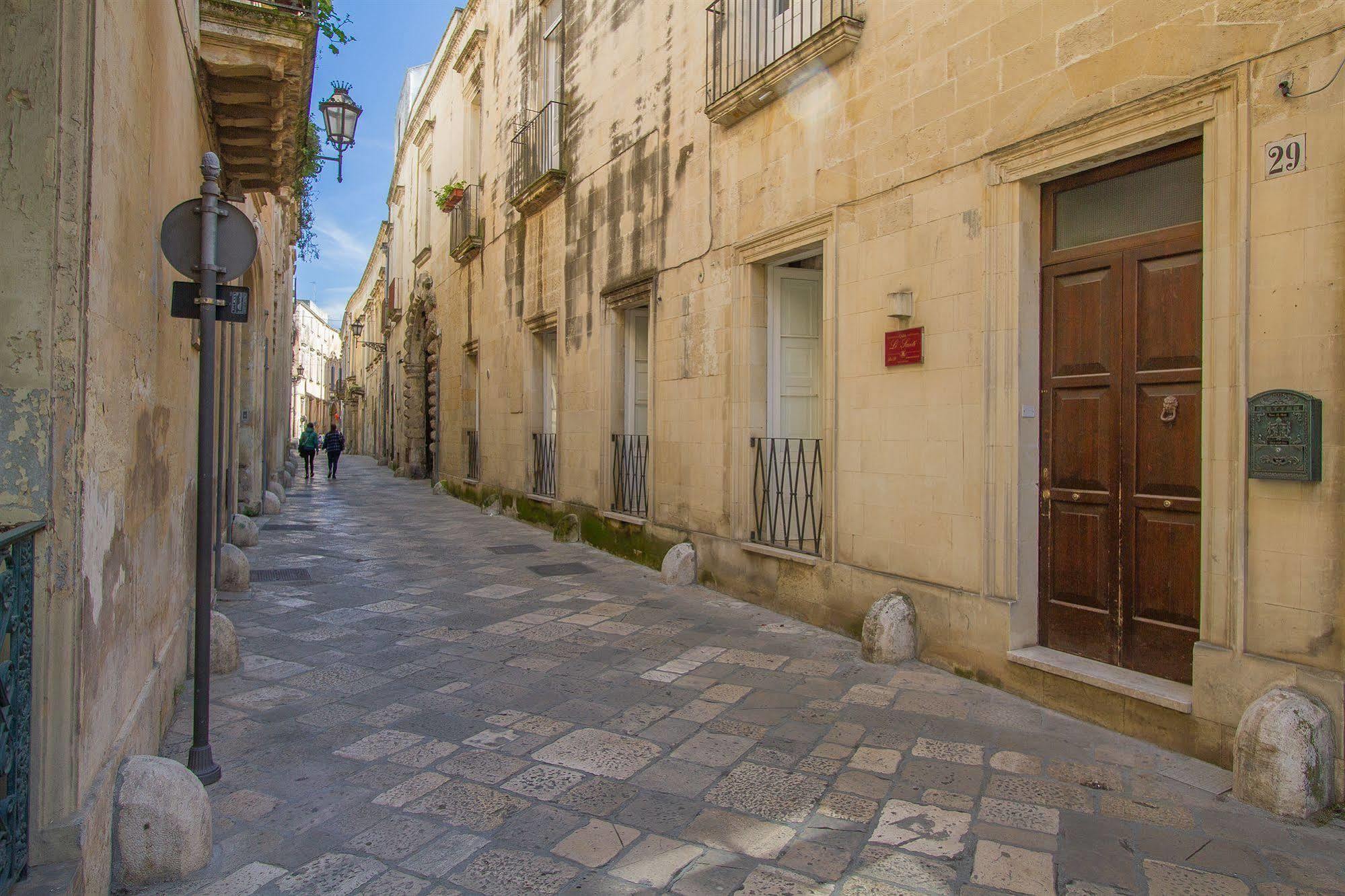 B&B Casa Li Santi Lecce Kültér fotó