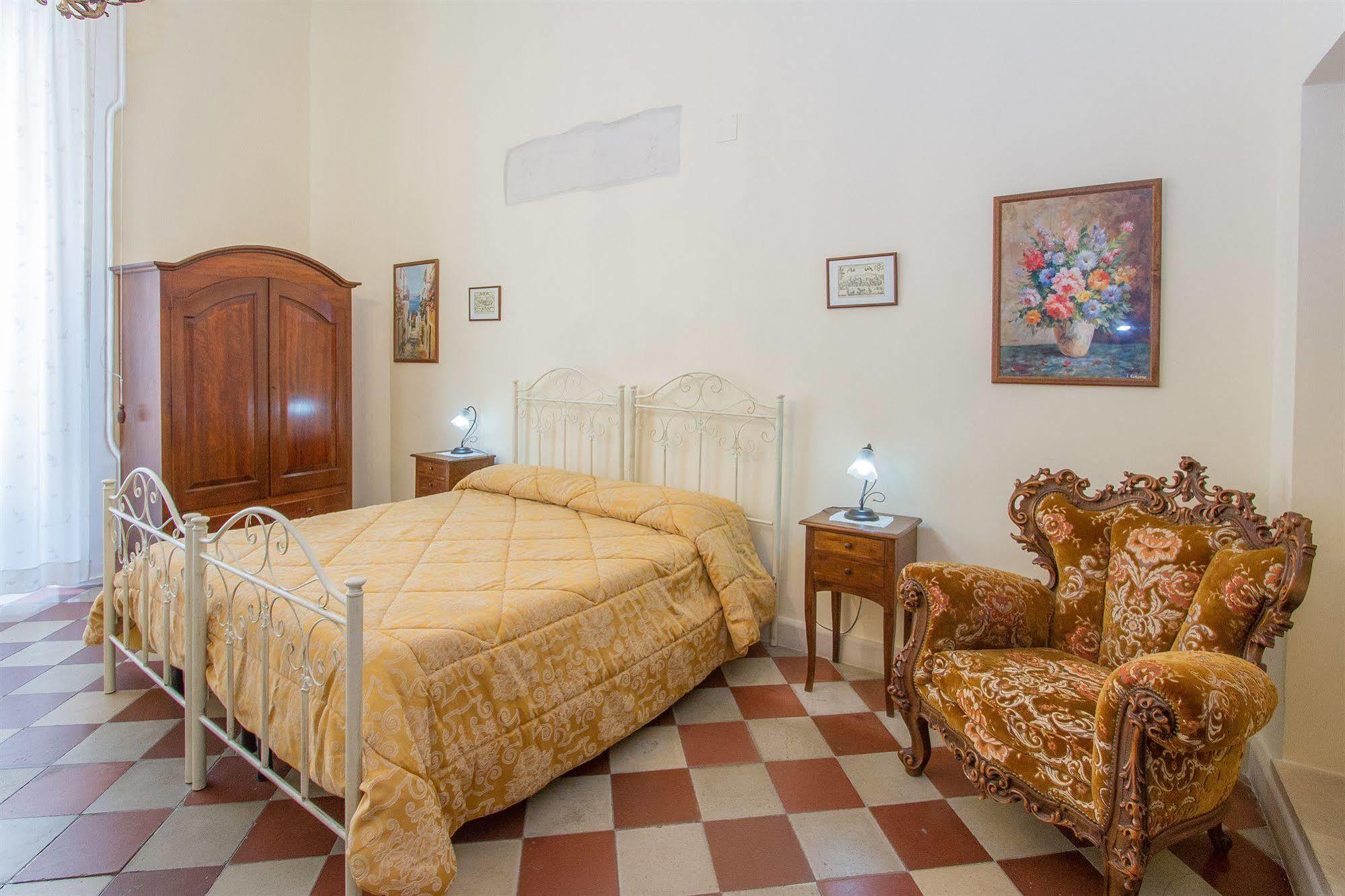B&B Casa Li Santi Lecce Kültér fotó