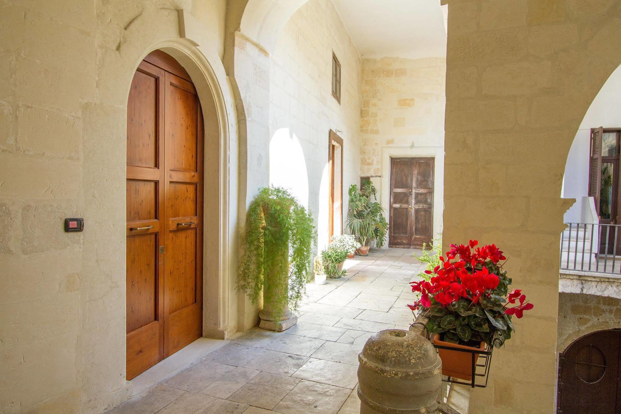 B&B Casa Li Santi Lecce Kültér fotó