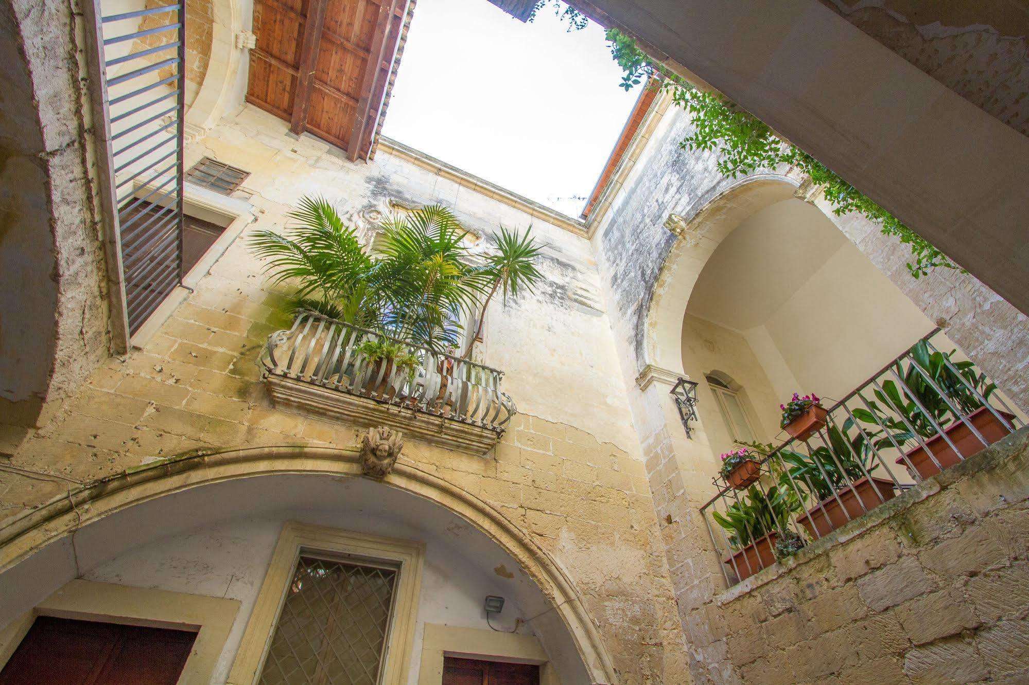 B&B Casa Li Santi Lecce Kültér fotó